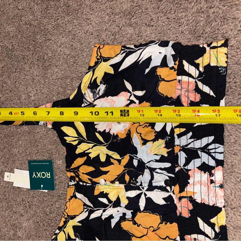🆕 Women’s Roxy Black Floral Crop Top - Picture 7 of 7